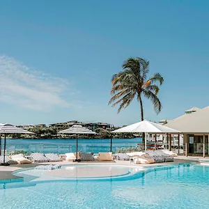 Novotel Sunshine Coast Отель Твин Уотерс