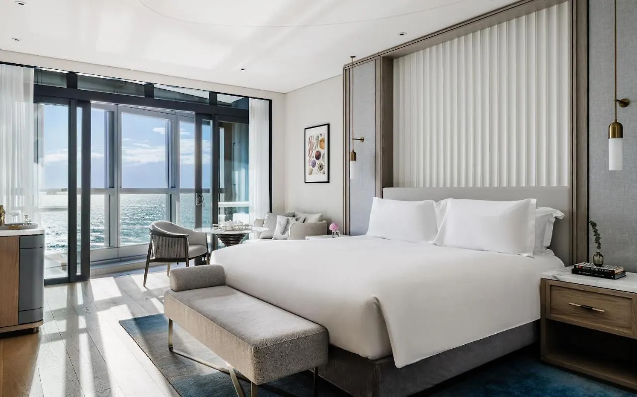 The Langham, Gold Coast And Jewel Residences